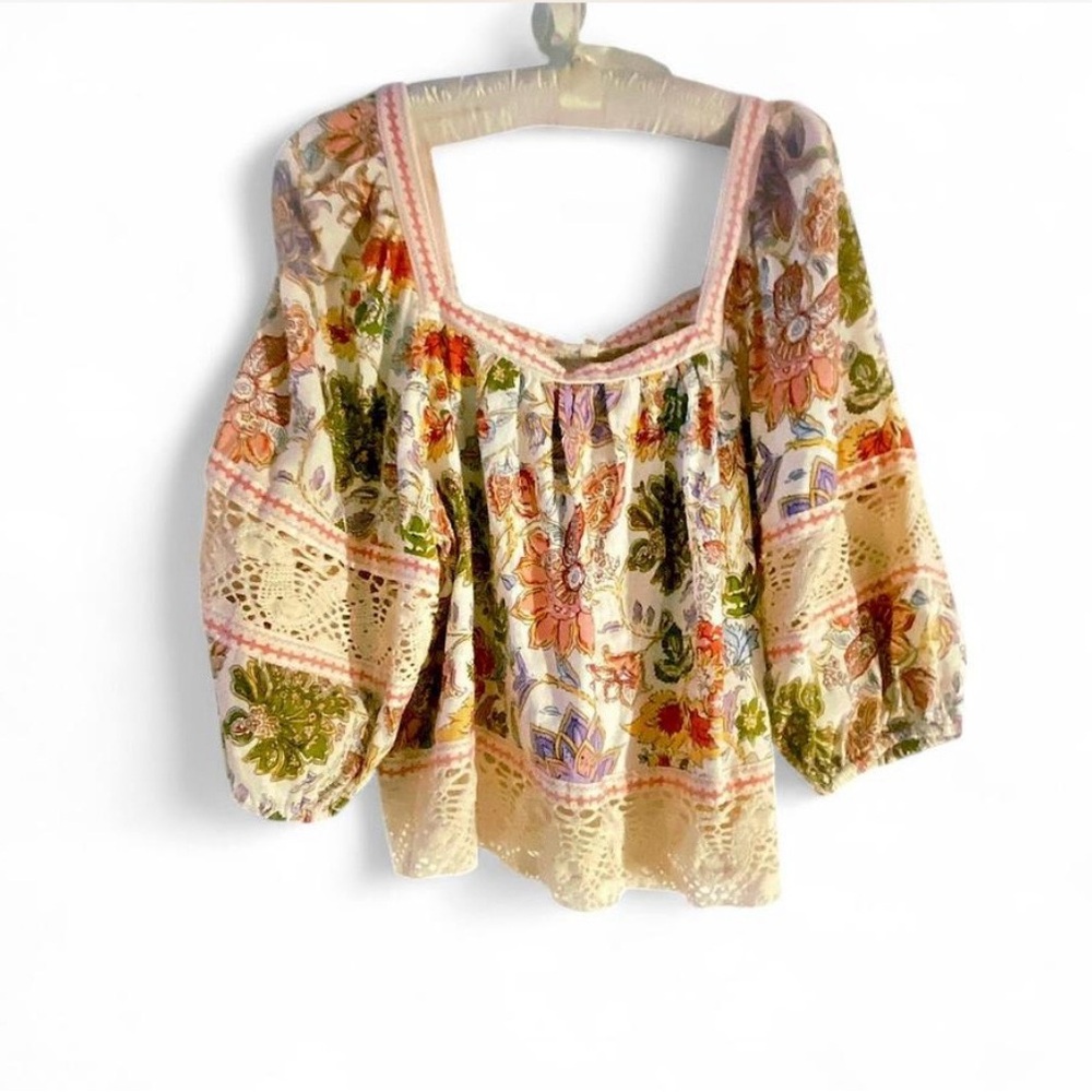 Democracy Multicolor Floral Blouse
